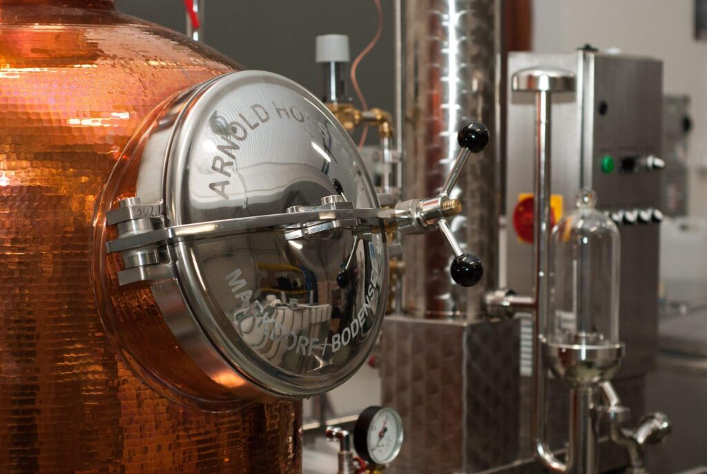 Distilling Unit01